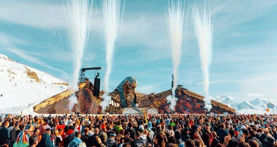 Tomorrowland Winter 2025 Mountain Stage