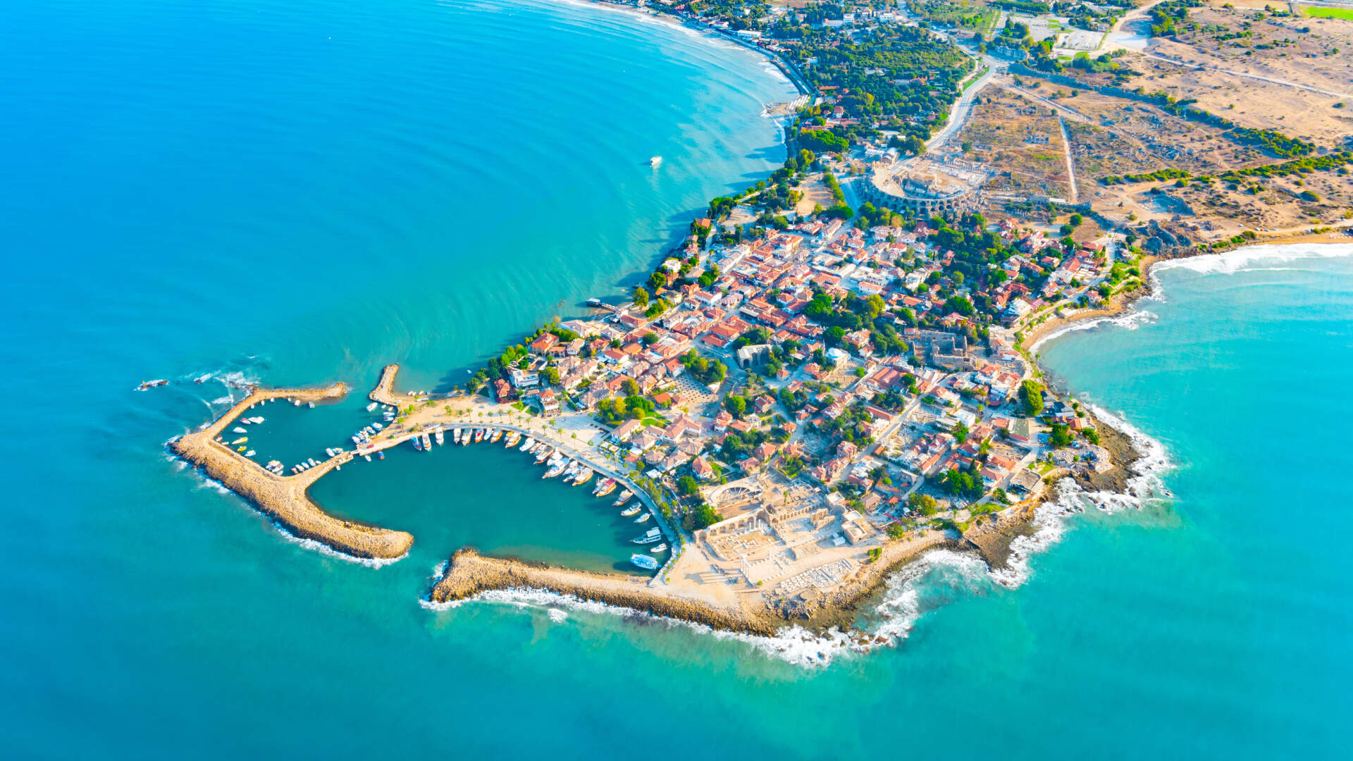 Het Turkse Side gezien vanuit de lucht