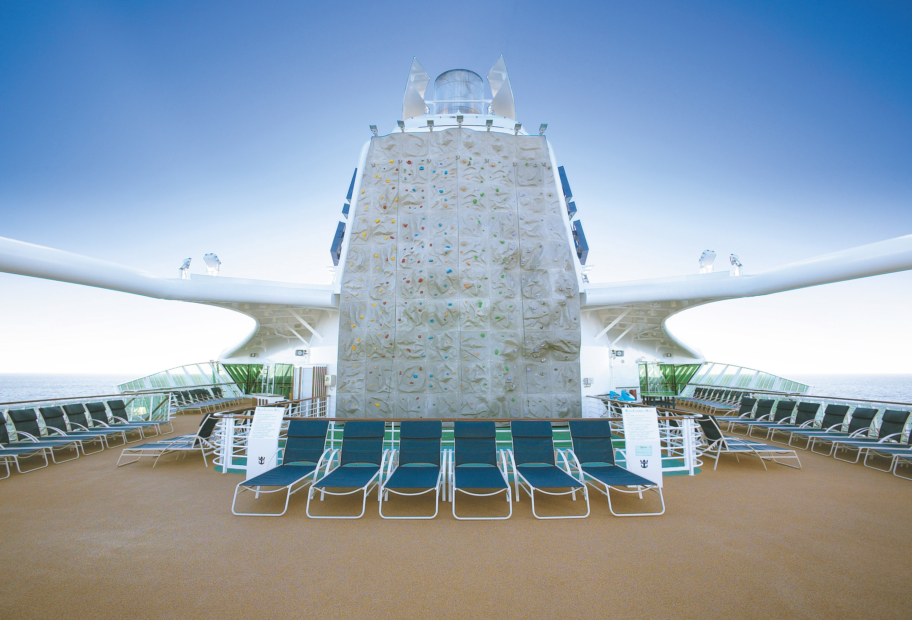 Sr 18N Ultimate South America & Antarctica Cruise met Serenade of the Seas - 05 01 2024