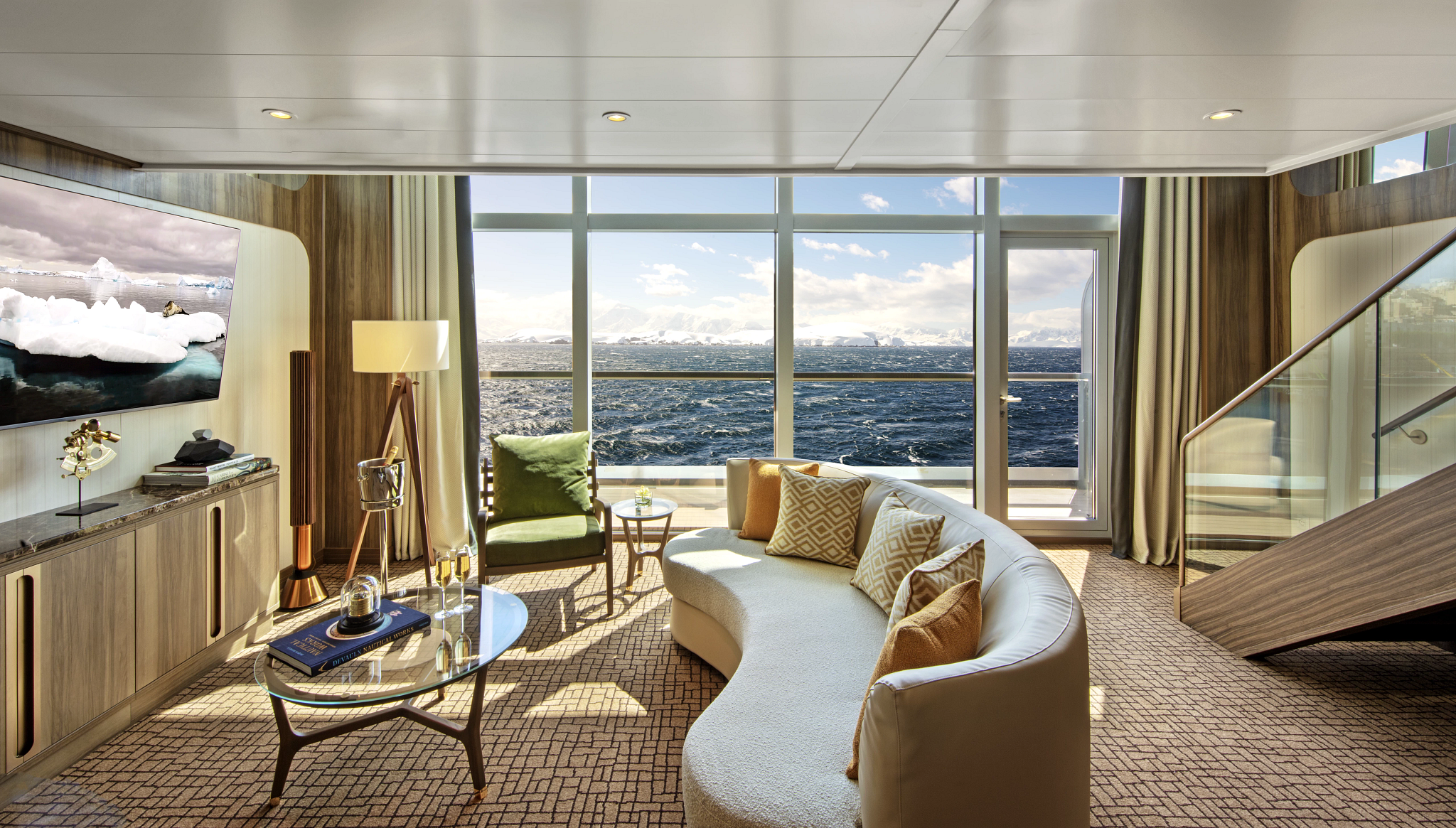 Scottish Isles, Iceland & Scoresbysund Cruise met Seabourn Venture 